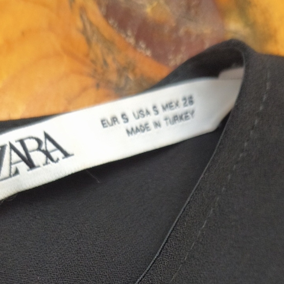 Zara Classic Black Top - Picture 11 of 14